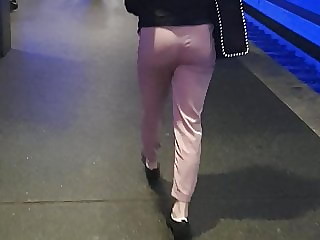 sweet ass in public